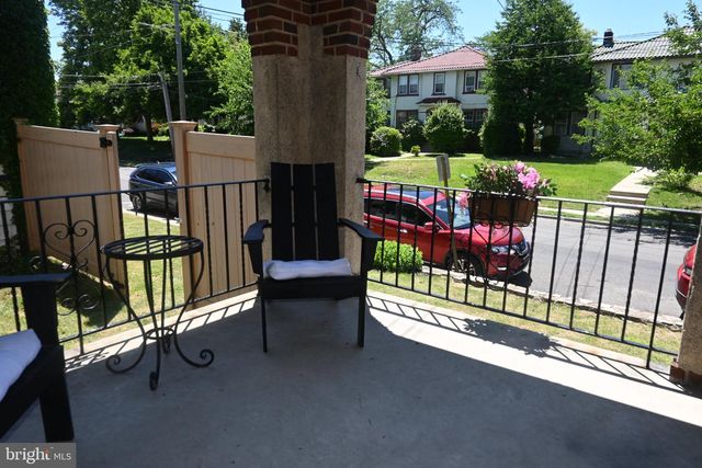 281 N WYCOMBE AVE, Lansdowne, PA 19050