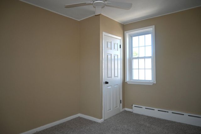 281 N WYCOMBE AVE, Lansdowne, PA 19050