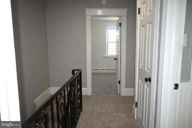 281 N WYCOMBE AVE, Lansdowne, PA 19050