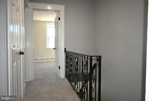 281 N WYCOMBE AVE, Lansdowne, PA 19050
