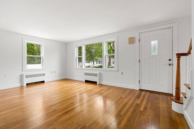 13 Munroe Ave, Woburn, MA 01801
