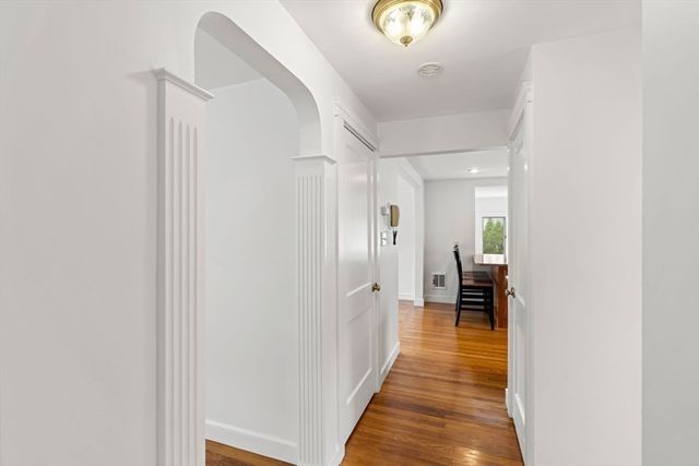 13 Munroe Ave, Woburn, MA 01801