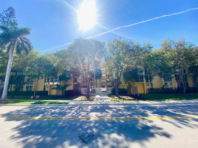 210 172nd Street 226, Sunny Isles Beach, FL 33160