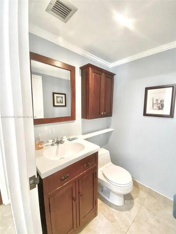 210 172nd Street 226, Sunny Isles Beach, FL 33160