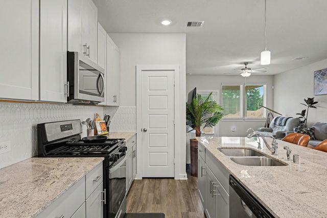 1701 Cayden Oak Lane, Conroe, TX 77304