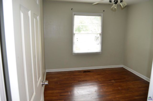 105 Woodland Court, Warner Robins, GA 31088