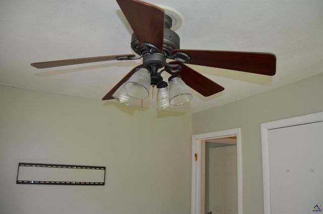 105 Woodland Court, Warner Robins, GA 31088