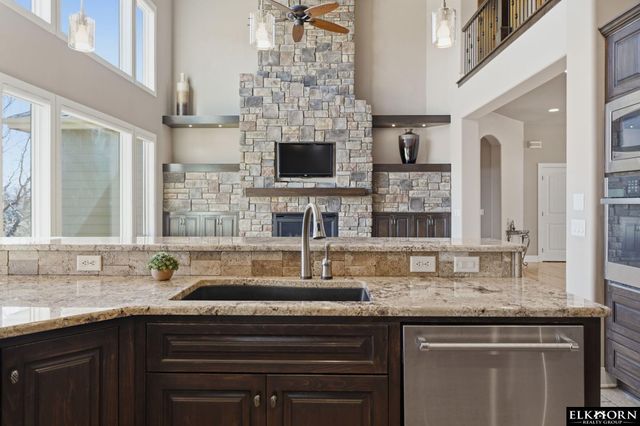 10996 Bobwhite Loop, Blair, NE 68008