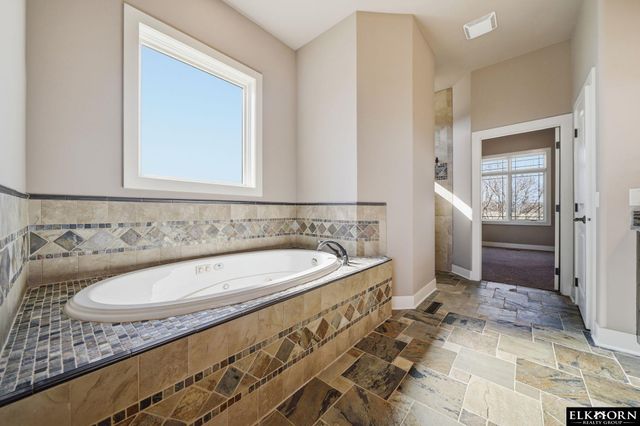 10996 Bobwhite Loop, Blair, NE 68008