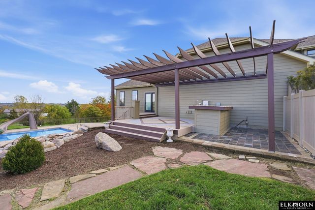 10996 Bobwhite Loop, Blair, NE 68008