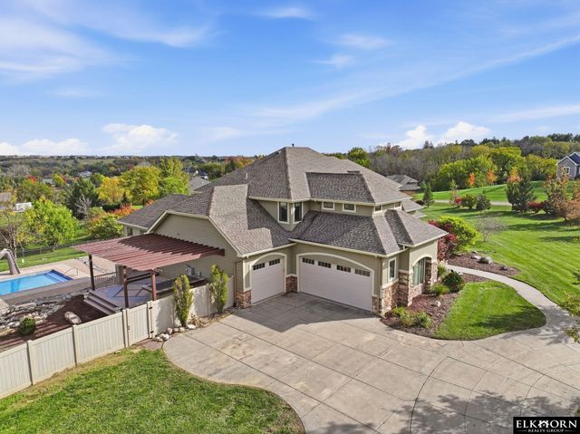 10996 Bobwhite Loop, Blair, NE 68008