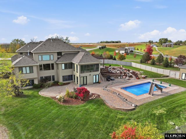 10996 Bobwhite Loop, Blair, NE 68008