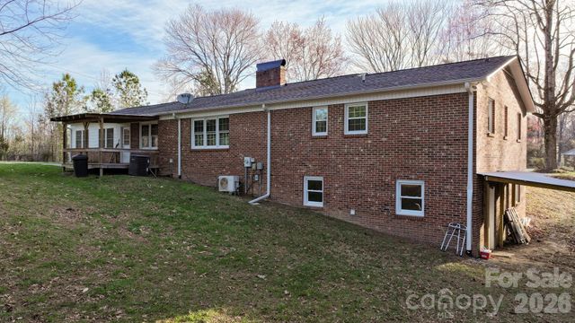 1629 NC 126 Road, Morganton, NC 28655
