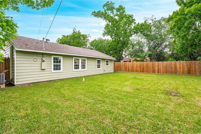 504 Burke Road, Pasadena, TX 77506