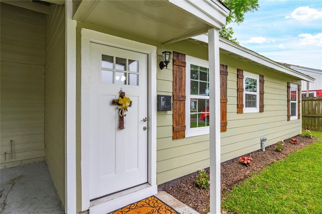 504 Burke Road, Pasadena, TX 77506