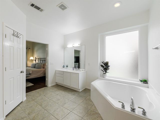 2373 Falcon Point Drive, Frisco, TX 75033