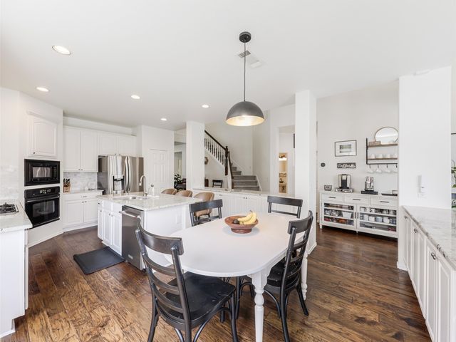 2373 Falcon Point Drive, Frisco, TX 75033