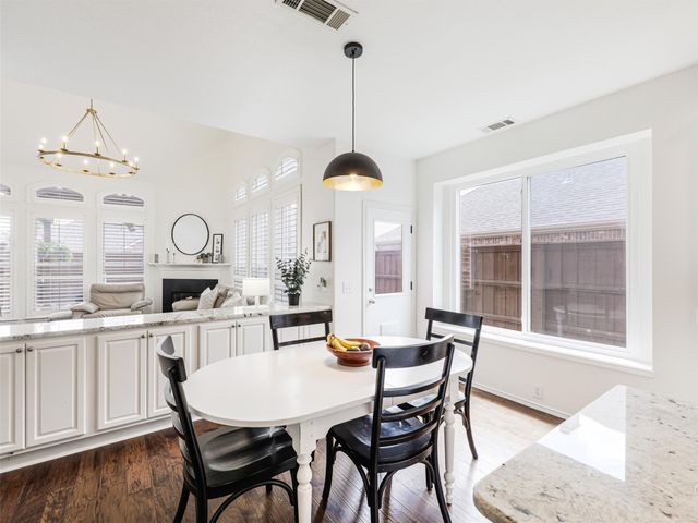 2373 Falcon Point Drive, Frisco, TX 75033