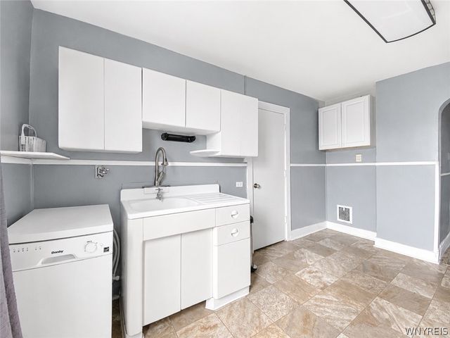 760 16th Street, Niagara Falls, NY 14301