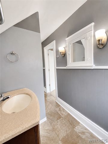 760 16th Street, Niagara Falls, NY 14301