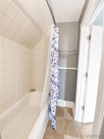 760 16th Street, Niagara Falls, NY 14301