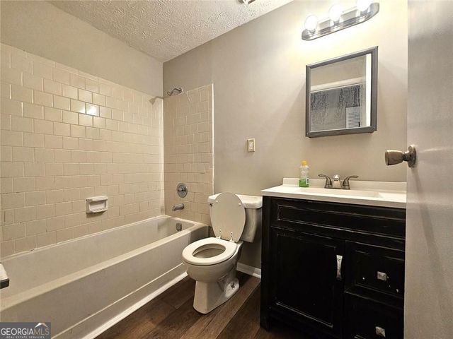 400 Sheringham Court, Roswell, GA 30076