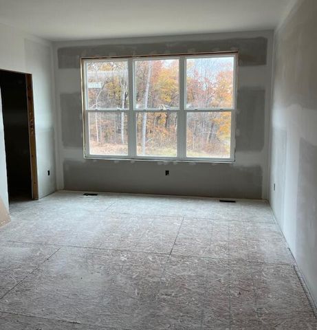 5816 Hillbrook Court, Belmont, MI 49306