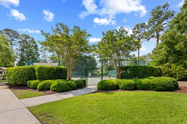 86 Wickham Court, Pawleys Island, SC 29585