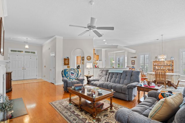 86 Wickham Court, Pawleys Island, SC 29585