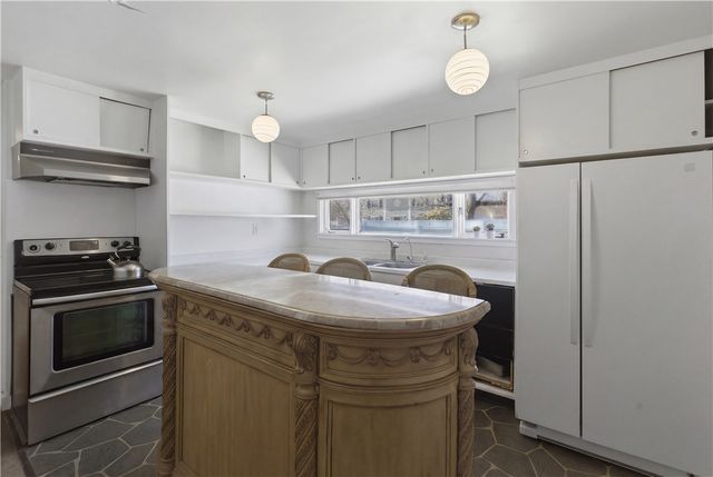 111 Roger Williams Circle, Cranston, RI 02905