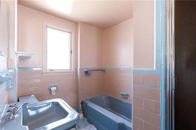 111 Roger Williams Circle, Cranston, RI 02905