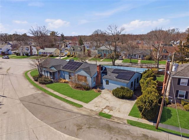 111 Roger Williams Circle, Cranston, RI 02905