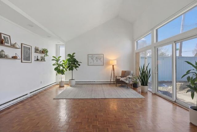 111 Roger Williams Circle, Cranston, RI 02905