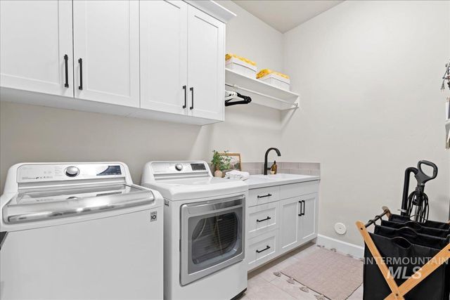 9709 W Snowcap Dr, Boise, ID 83709