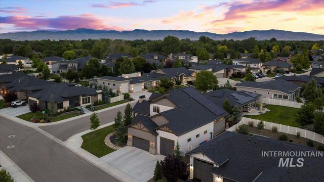 9709 W Snowcap Dr, Boise, ID 83709