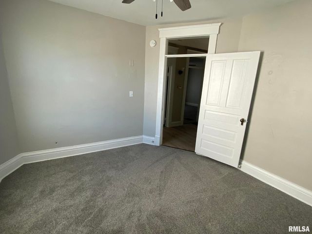 618 Douglas Court, Davenport, IA 52803