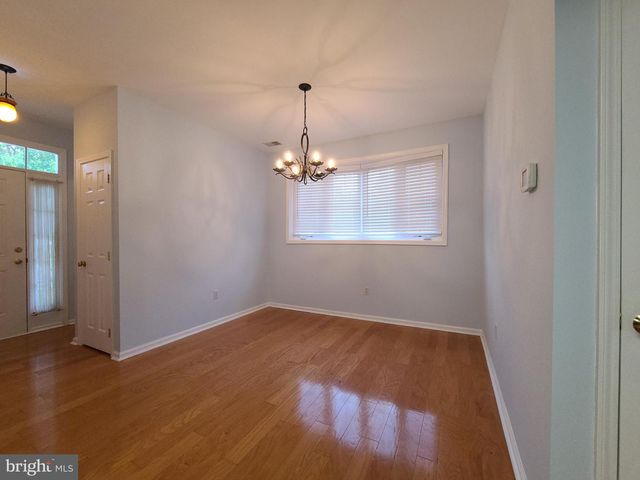 16 SCARLET OAK DR, Princeton, NJ 08540