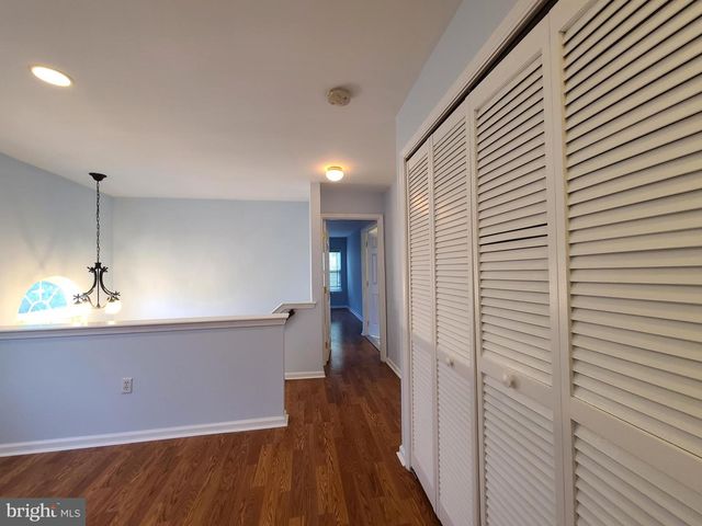 16 SCARLET OAK DR, Princeton, NJ 08540