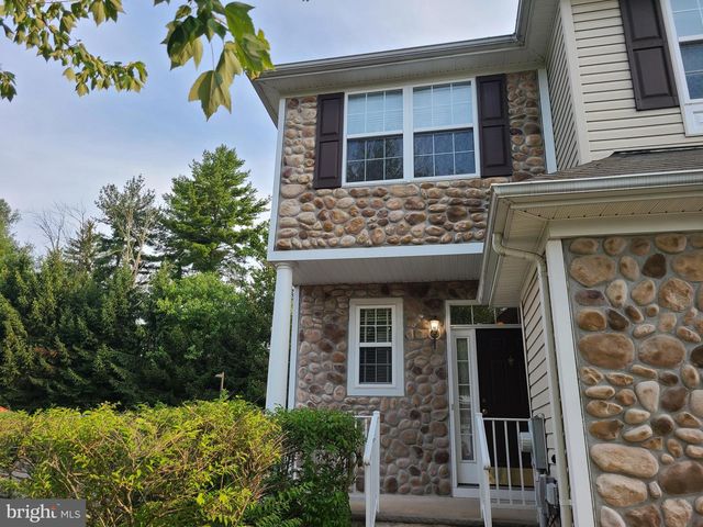 16 SCARLET OAK DR, Princeton, NJ 08540