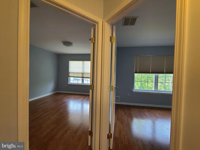16 SCARLET OAK DR, Princeton, NJ 08540