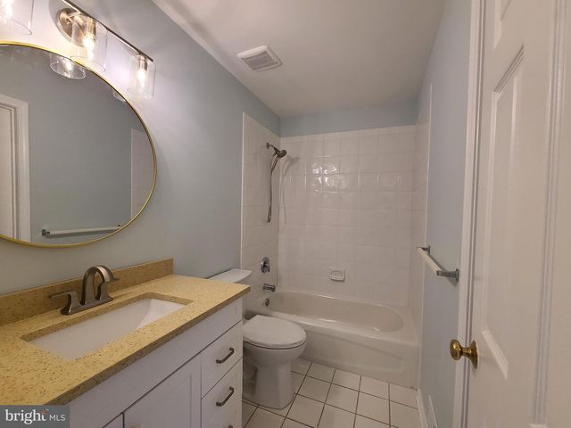 16 SCARLET OAK DR, Princeton, NJ 08540