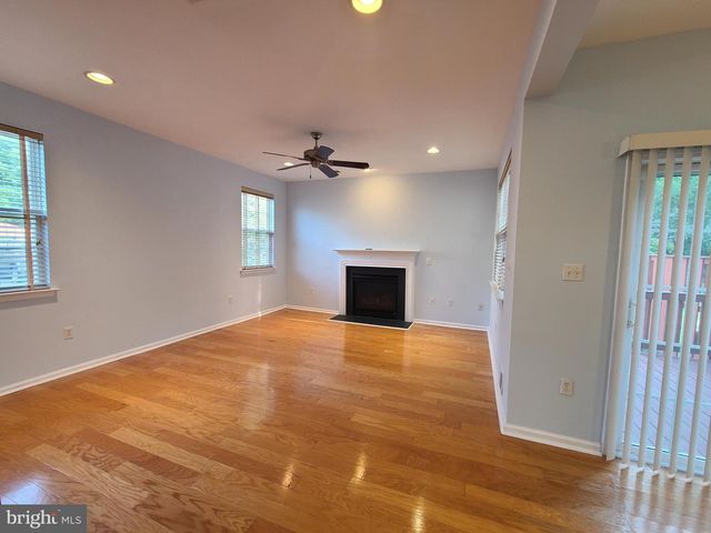 16 SCARLET OAK DR, Princeton, NJ 08540