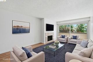 955 Shorepoint Ct 208, Alameda, CA 94501