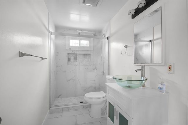 52 Venus Dr, Worcester, MA 01605