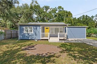 1605 W KNOLLWOOD STREET, Tampa, FL 33604