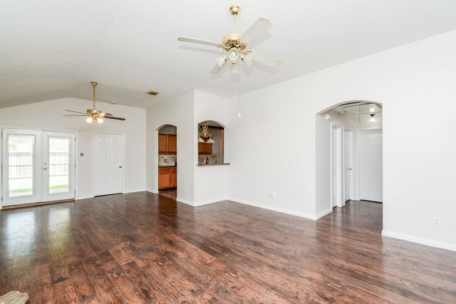 203 Cool Cove, Montgomery, TX 77356