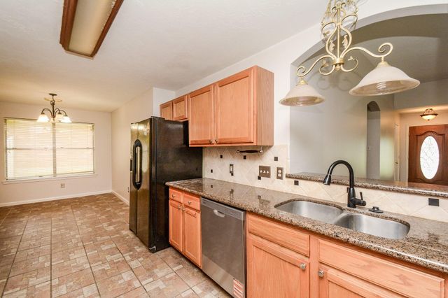 203 Cool Cove, Montgomery, TX 77356