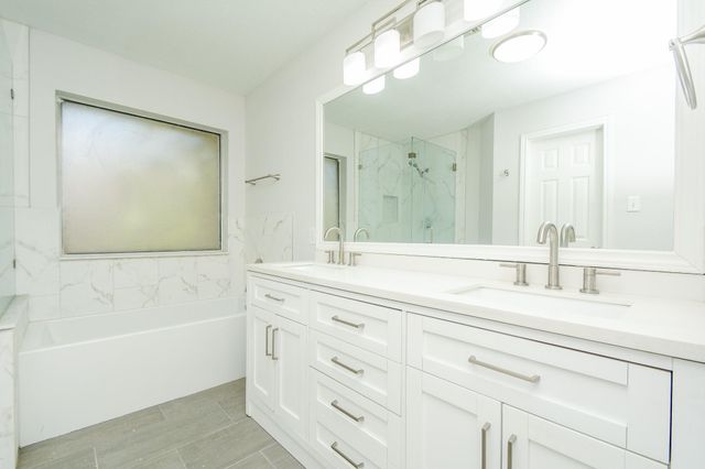 203 Cool Cove, Montgomery, TX 77356