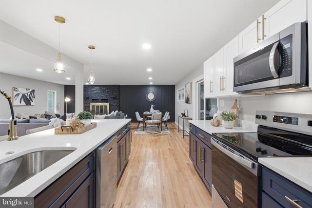 896 FOREST LN, Hanover, MD 21076