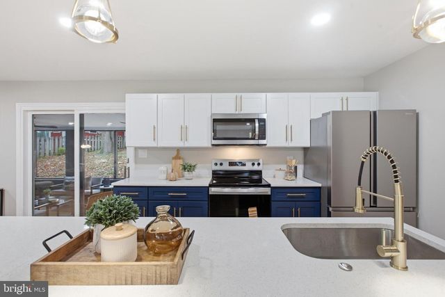 896 FOREST LN, Hanover, MD 21076
